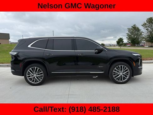 Used 2025 Buick Enclave Avenir w/ Super Cruise Package FWD image 4