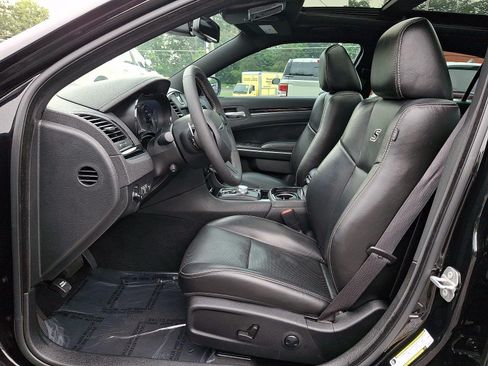 Used 2023 Chrysler 300 S w/ Comfort Group RWD image 15