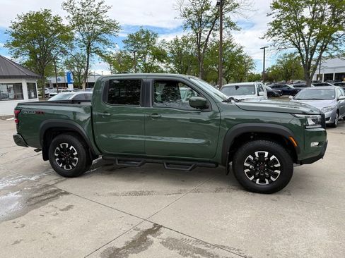 Used 2023 Nissan Frontier PRO-4X w/ Pro Convenience Package AWD/4WD image 3