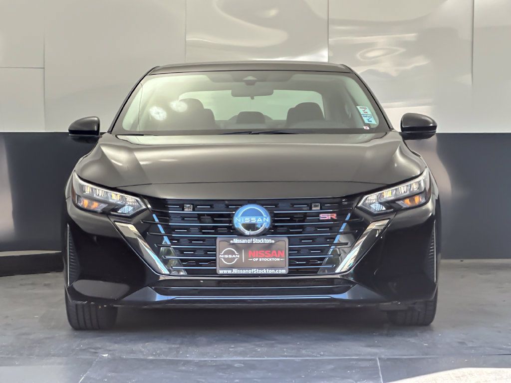 Used 2025 Nissan Sentra SR FWD image 8