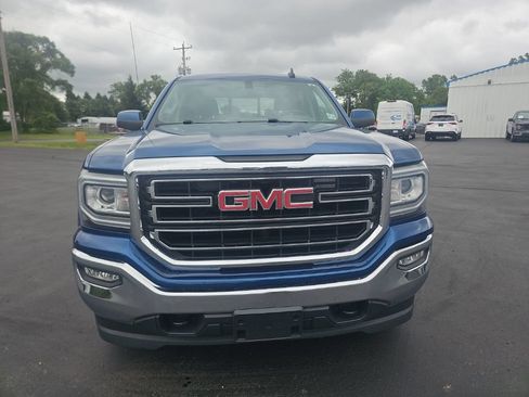 Used 2018 GMC Sierra 1500 SLE w/ SLE Value Package AWD/4WD image 2