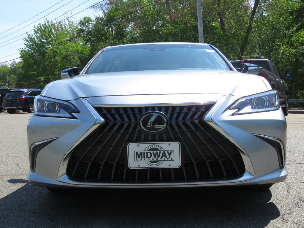 Used 2024 Lexus ES 350 w/ Premium Package FWD image 2