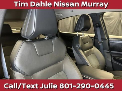 Used 2024 Nissan Ariya AWD image 16