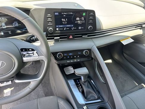 New 2026 Hyundai Elantra Sport FWD image 27
