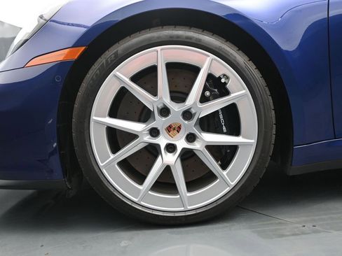 Certified 2025 Porsche 911 Targa 4 GTS AWD/4WD image 9