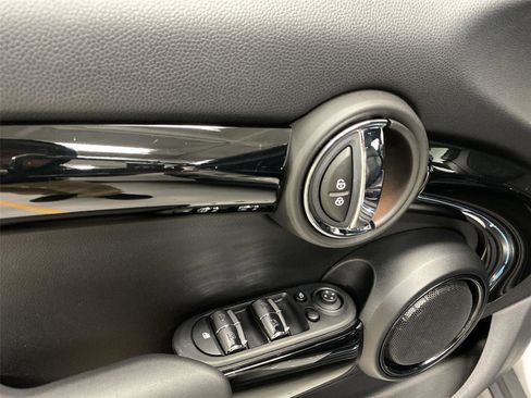 Used 2016 MINI Cooper S FWD image 19