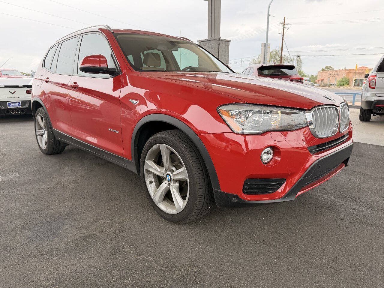 Used 2017 BMW X3 sDrive28i RWD image 1