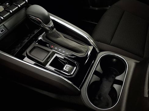 New 2026 GMC Canyon Elevation w/ Convenience Package image 10