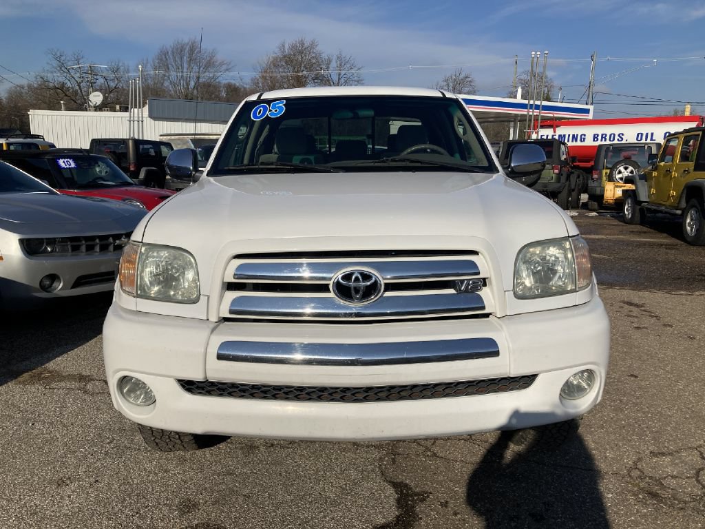 Used 2005 Toyota Tundra SR5 w/ Towing Pkg AWD/4WD image 3
