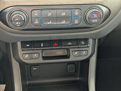 Used 2018 Chevrolet Colorado Z71 AWD/4WD image 20