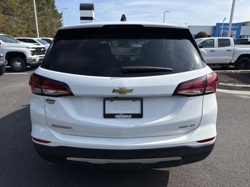 Used 2024 Chevrolet Equinox LT AWD/4WD image 9