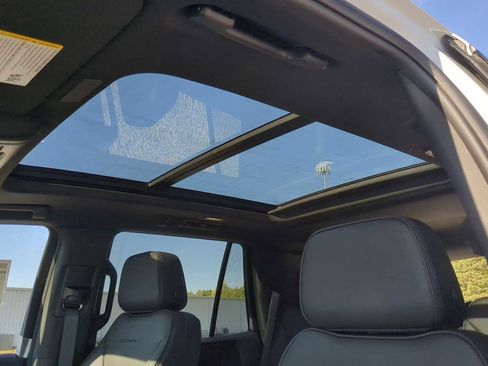 New 2026 GMC Yukon Denali w/ Sun & Power Step Package image 23