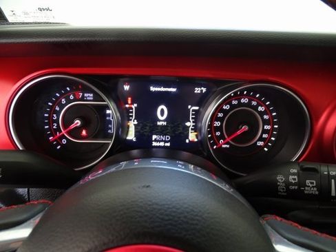 Certified 2022 Jeep Wrangler Unlimited Rubicon w/ Xtreme Recon 35" Tire Package image 15