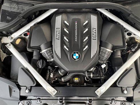 Used 2020 BMW X7 M50i image 10