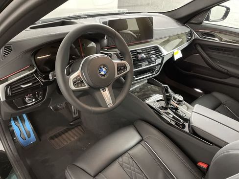 Certified 2023 BMW M550i xDrive w/ Executive Package image 12