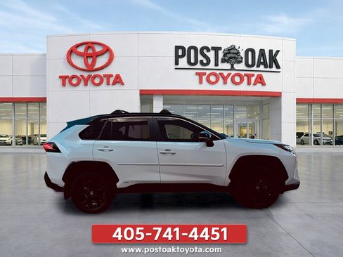 Used 2023 Toyota RAV4 XSE AWD/4WD image 8