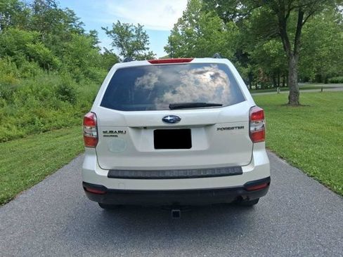 Used 2015 Subaru Forester 2.5i Premium AWD/4WD image 6