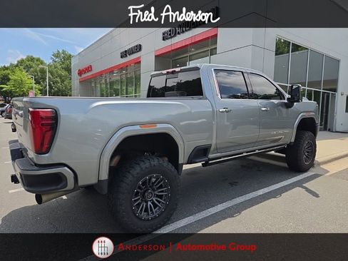 Used 2024 GMC Sierra 2500 Denali Ultimate AWD/4WD image 21