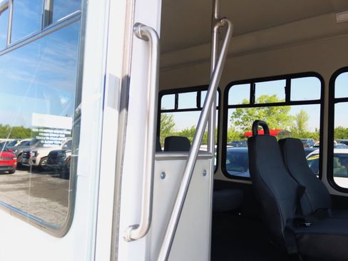 Used 2022 Mercedes-Benz Sprinter 3500 image 43