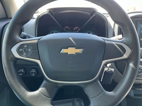 Used 2017 Chevrolet Colorado W/T w/ WT Convenience Package AWD/4WD image 9