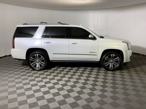 Used 2017 GMC Yukon Denali w/ Open Road Package AWD/4WD image 5