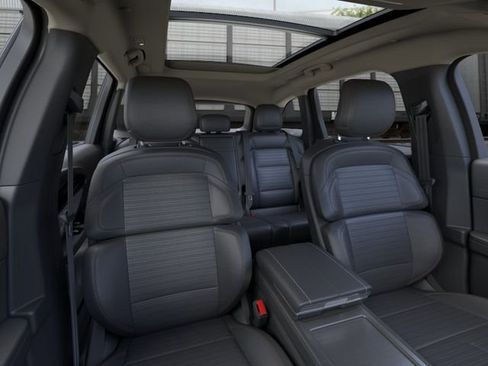 New 2026 Lincoln Nautilus Reserve image 11