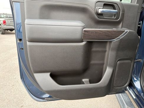 Used 2023 Chevrolet Silverado 3500 LTZ w/ LTZ Plus Package image 33