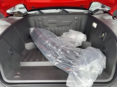 New 2025 GMC Hummer EV 3X w/ LPO, Illumination Package image 3