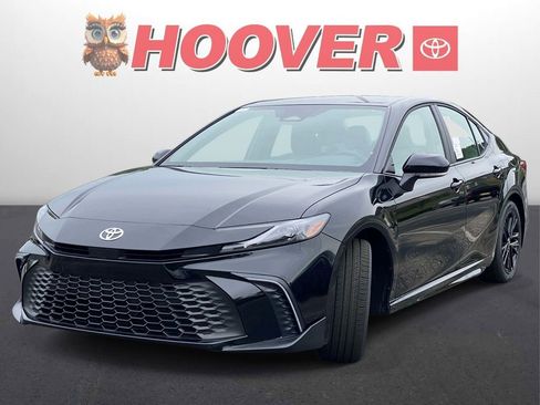 New 2026 Toyota Camry SE FWD image 6