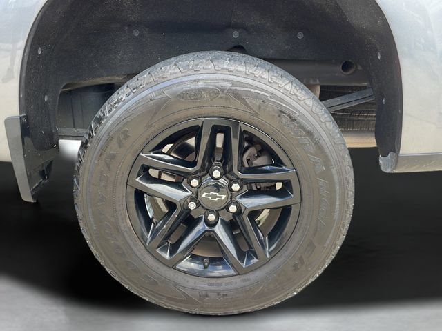 Used 2021 Chevrolet Silverado 1500 LT Trail Boss w/ Convenience Package II AWD/4WD image 29