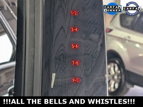 Used 2022 Ford Explorer XLT w/ Equipment Group 202A image 9