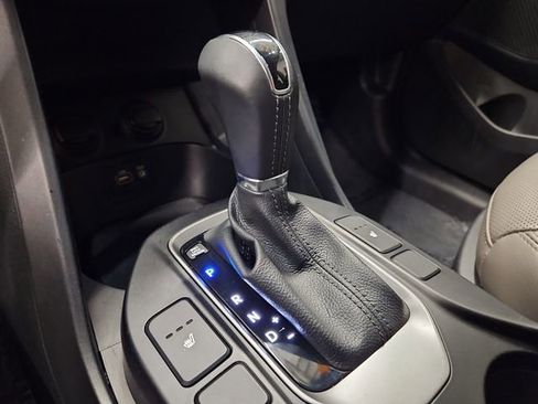 Used 2017 Hyundai Santa Fe Sport image 20