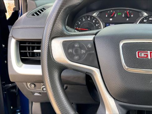 Used 2022 GMC Terrain SLE w/ Driver Convenience Package image 19