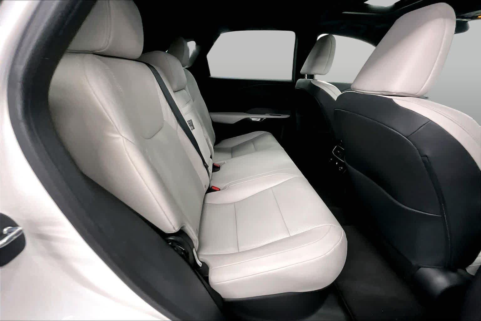 Used 2024 Lexus RX 350 Premium w/ Convenience Package FWD image 20