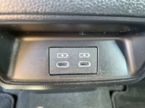 Used 2024 Toyota Corolla SE w/ SE Premium Package FWD image 17