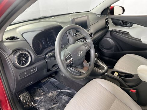 Used 2023 Hyundai Kona SEL image 9