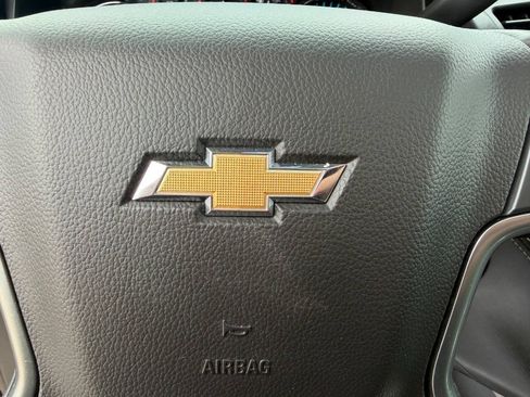 Used 2018 Chevrolet Suburban LT AWD/4WD image 22