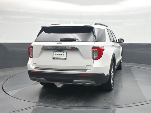 Used 2020 Ford Explorer XLT w/ Equipment Group 202A RWD image 24