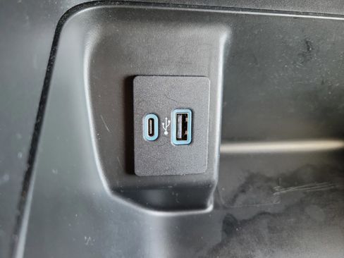 Used 2022 Ford F150 XLT w/ Equipment Group 302A High image 26