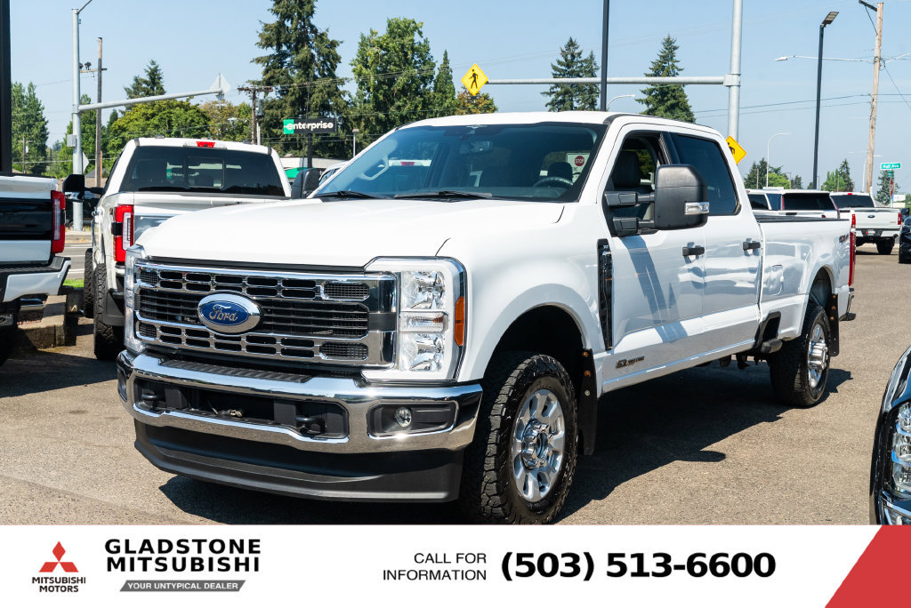 Used 2023 Ford F350 XLT AWD/4WD image 4