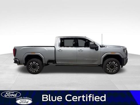 Used 2024 GMC Sierra 3500 Denali Ultimate AWD/4WD image 5