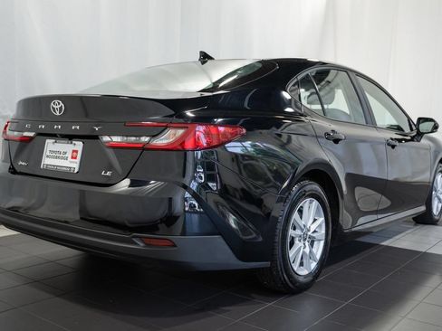 Used 2025 Toyota Camry LE FWD image 4