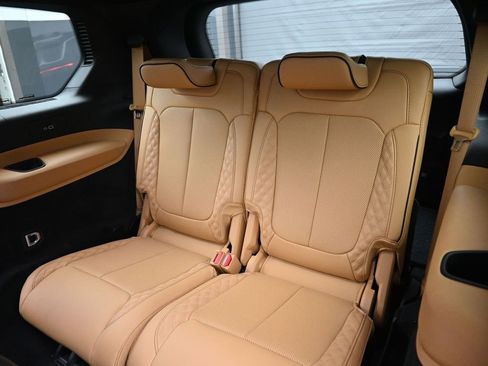 Used 2024 Jeep Grand Cherokee L Summit image 14