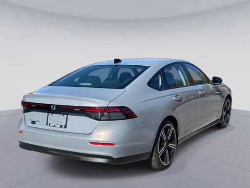 New 2026 Honda Accord SE image 4