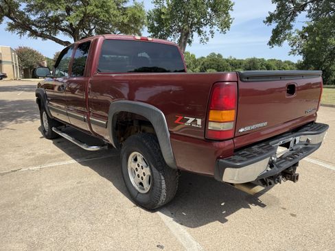Used 2001 Chevrolet Silverado 1500 LS w/ Off-Road Chassis Pkg AWD/4WD image 7