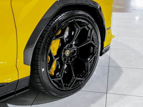 Used 2024 Lamborghini Urus Performante image 69