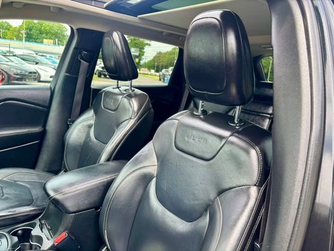 Used 2015 Jeep Cherokee Limited AWD/4WD image 17