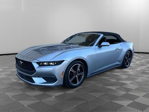 Used 2025 Ford Mustang Premium RWD image 8