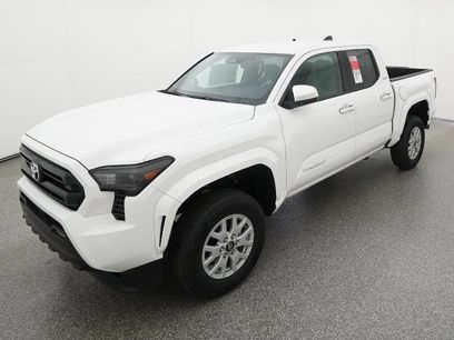 New 2025 Toyota Tacoma SR5