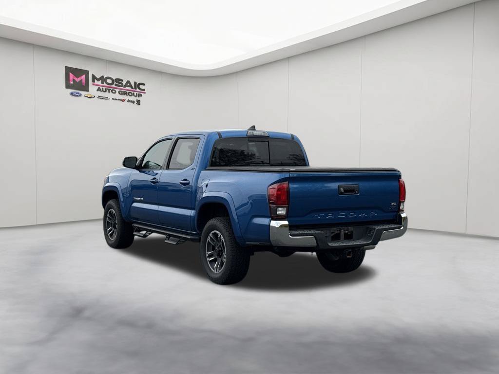 Used 2018 Toyota Tacoma SR5 RWD image 7